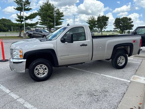 Used 2007 Chevrolet Silverado 2500 LT w/ Suspension Package, Off-Road AWD/4WD image 15