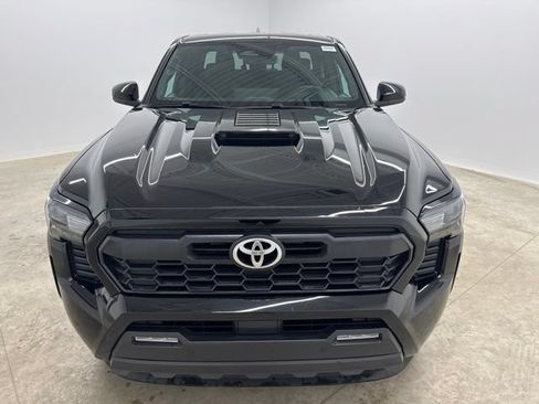 Used 2024 Toyota Tacoma TRD Sport w/ TRD Sport Upgrade Package AWD/4WD image 2