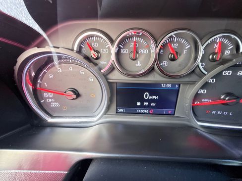 Used 2019 Chevrolet Silverado 1500 LT w/ Texas Edition image 15