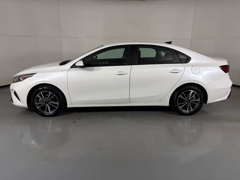 Used 2024 Kia Forte LXS image 6