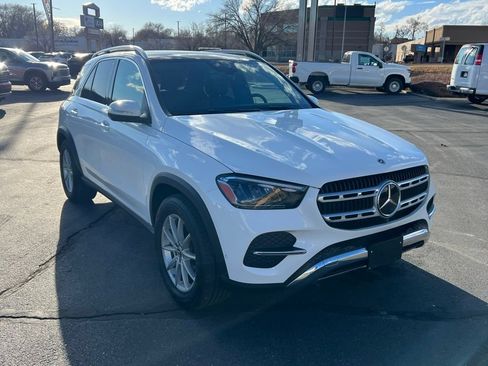 Used 2024 Mercedes-Benz GLE 350 4MATIC w/ 3rd Row Seat Package image 4