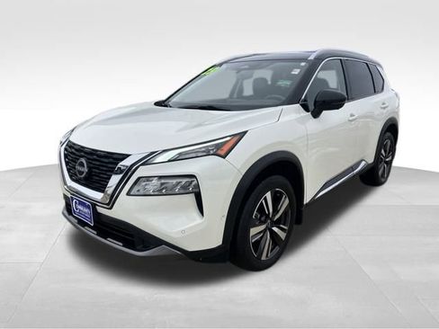 Used 2023 Nissan Rogue SL w/ SL Premium Package image 4