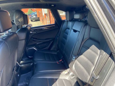 Used 2015 Porsche Macan Turbo AWD/4WD image 29
