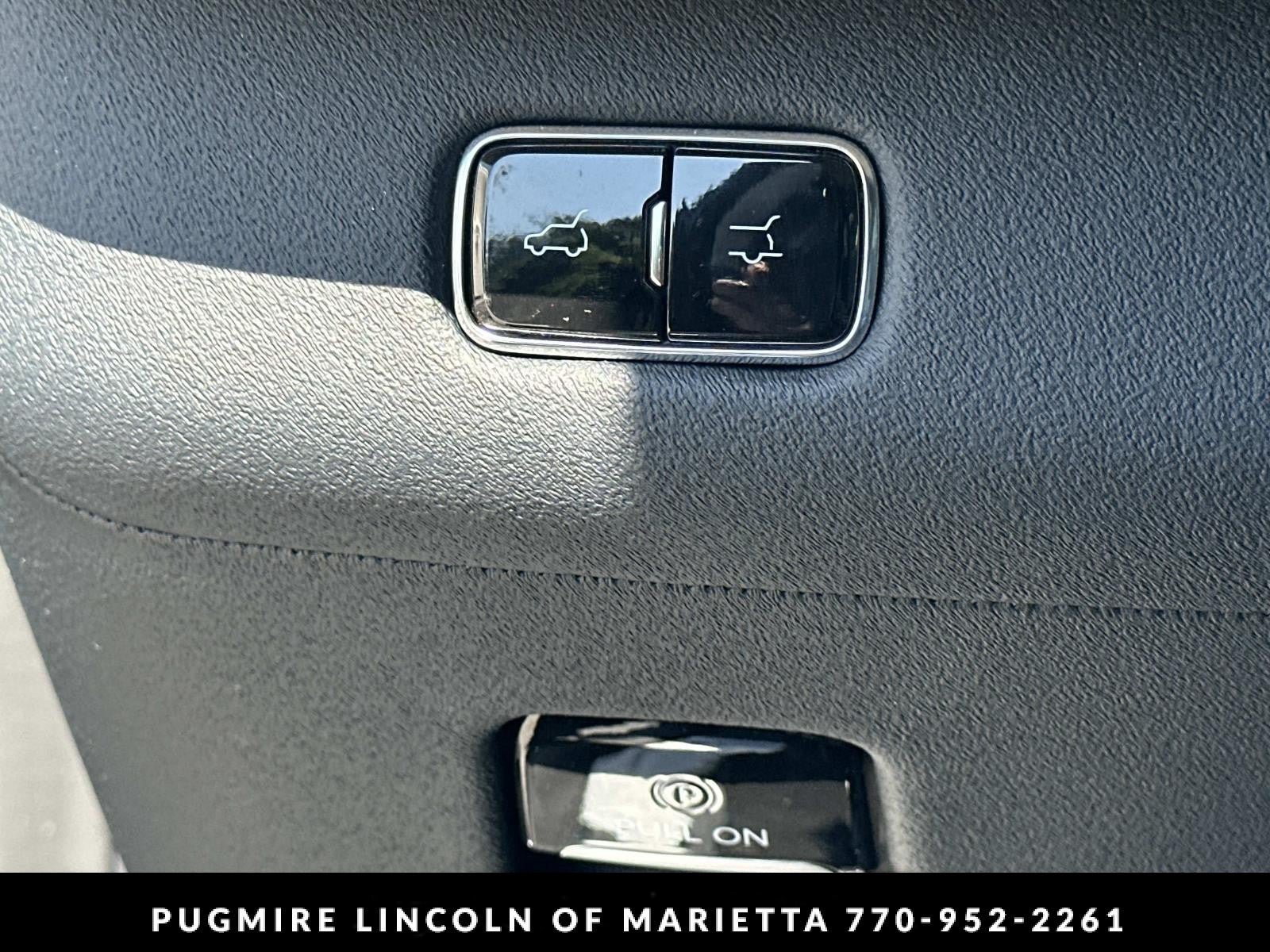 New 2026 Lincoln Navigator Premiere AWD/4WD image 35