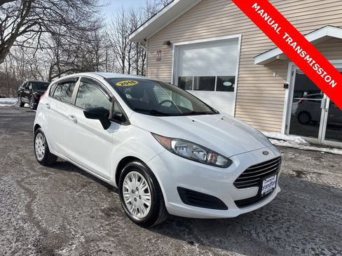 Used 2016 Ford Fiesta S image 1