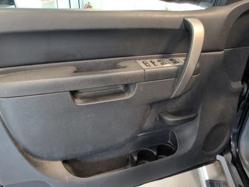 Used 2011 Chevrolet Silverado 1500 LT w/ All-Star Edition AWD/4WD image 12