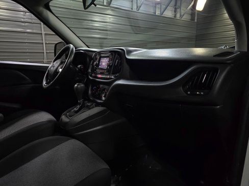 Used 2021 RAM ProMaster City Tradesman image 16