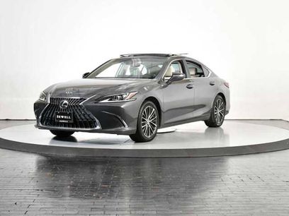 Certified 2022 Lexus ES 350 w/ Premium Package