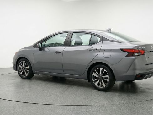 Used 2025 Nissan Versa SV image 6