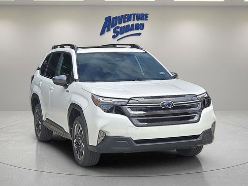 New 2026 Subaru Forester Premium AWD/4WD image 1