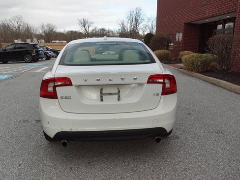 Used 2012 Volvo S60 T5 image 6