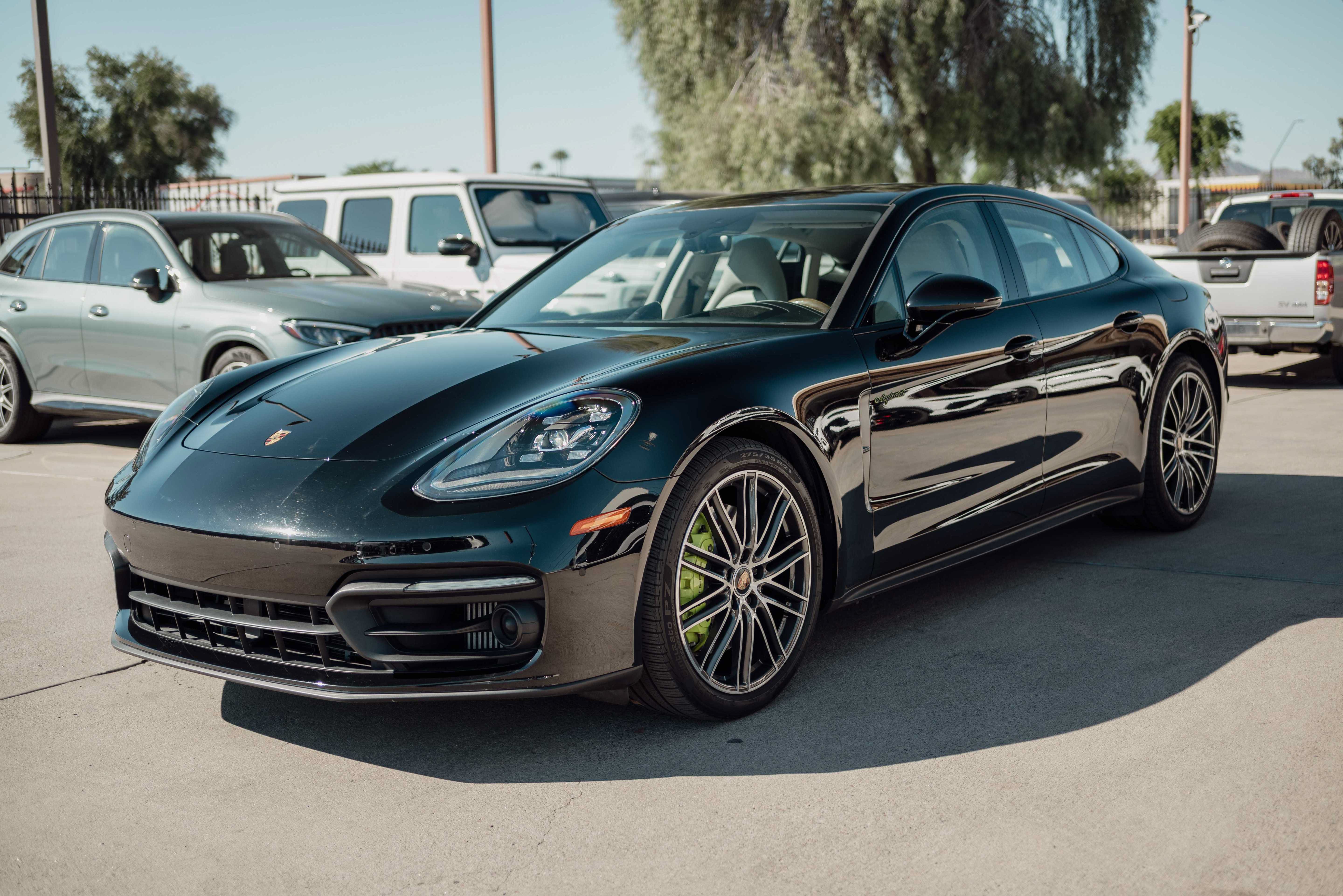 Used 2023 Porsche Panamera 4 Platinum Edition AWD/4WD image 1