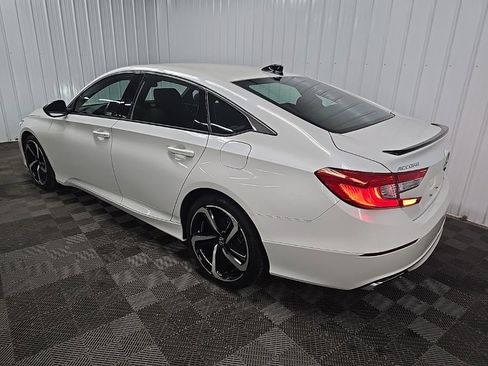 Used 2022 Honda Accord Sport image 9