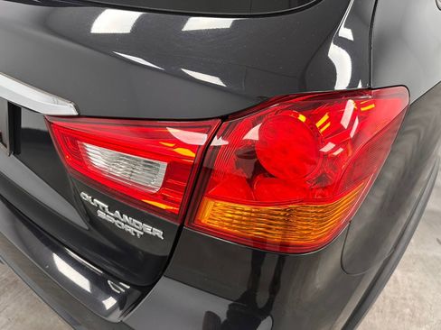 Used 2019 Mitsubishi Outlander Sport ES image 14