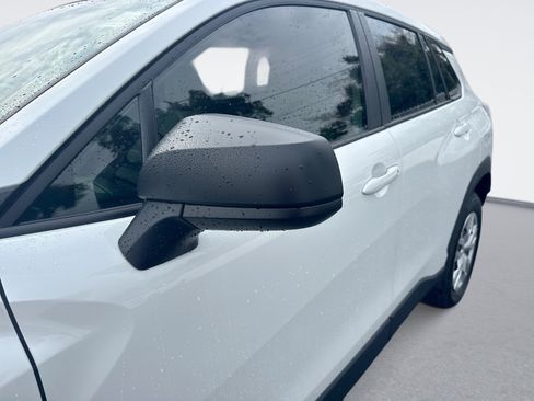 Used 2026 Toyota Corolla Cross L FWD image 12