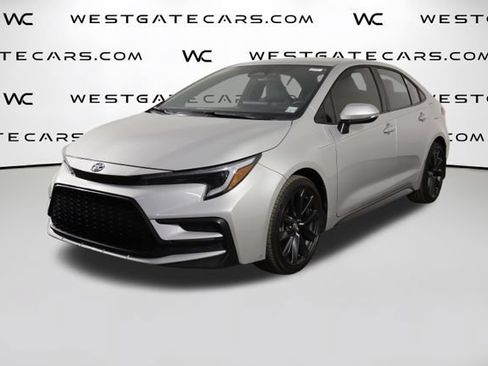 Used 2025 Toyota Corolla SE FWD image 1