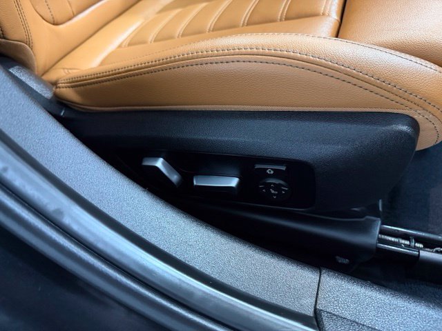 Used 2021 BMW 330e xDrive w/ M Sport Package AWD/4WD image 24