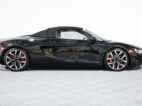 Used 2011 Audi R8 V8 image 2