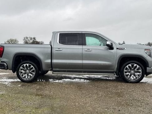 New 2026 GMC Sierra 1500 Denali w/ Denali Reserve Package AWD/4WD image 3