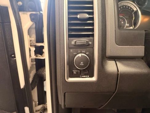 Used 2016 RAM 1500 Big Horn AWD/4WD image 14
