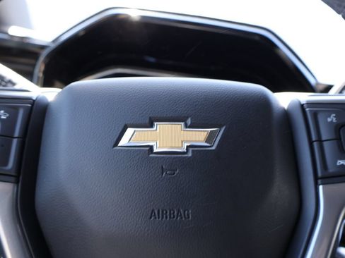 Used 2025 Chevrolet Silverado 1500 LT AWD/4WD image 26