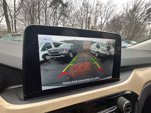 Used 2022 Ford Escape Titanium w/ Titanium Elite Package image 17