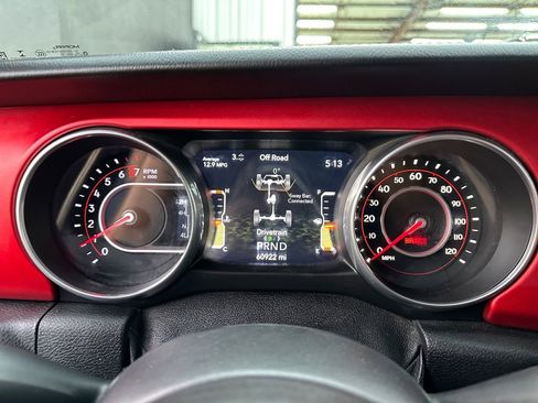 Used 2018 Jeep Wrangler Unlimited Rubicon image 13