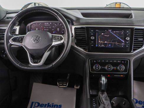 Used 2023 Volkswagen Atlas Cross Sport SEL Premium R-Line image 17