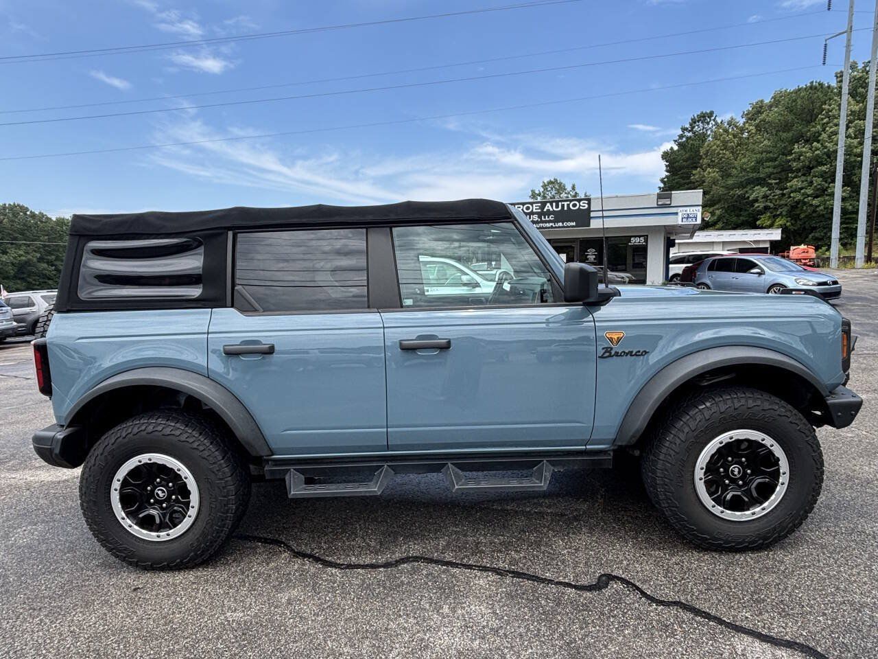 Used 2021 Ford Bronco Badlands w/ Sasquatch Package AWD/4WD image 3