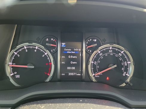 Used 2021 Toyota 4Runner TRD Off-Road Premium image 22