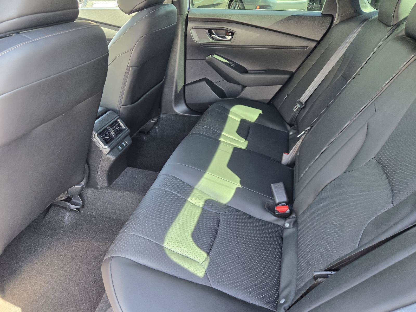 Used 2025 Honda Accord Sport image 25