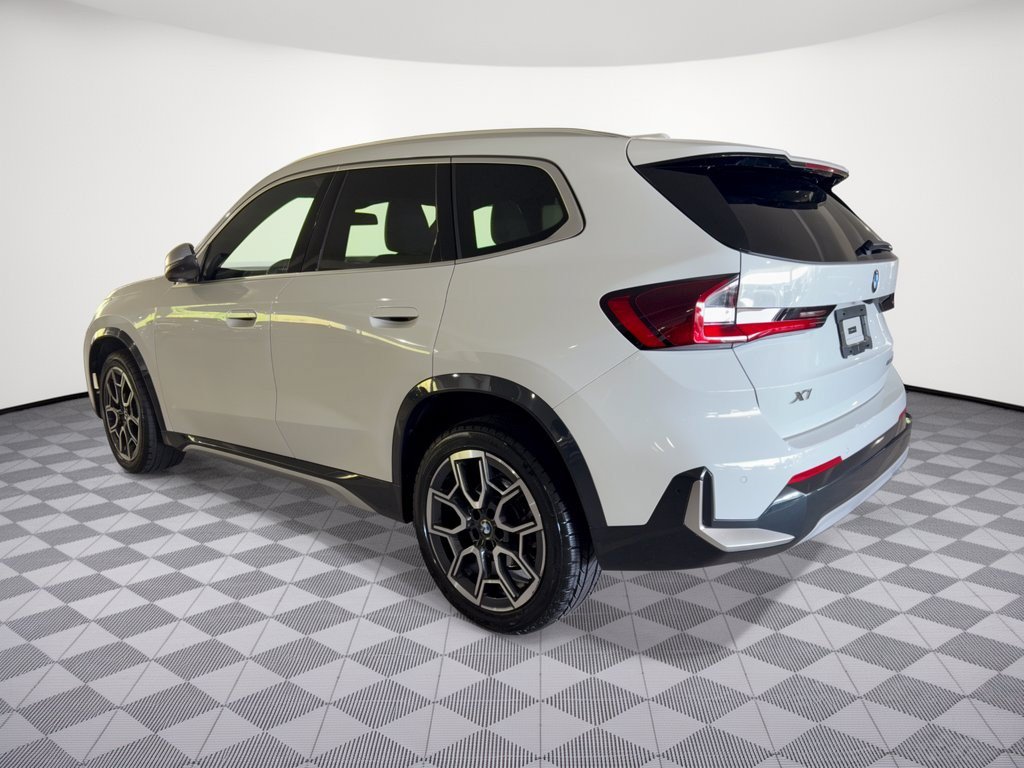 Certified 2023 BMW X1 xDrive28i w/ Premium Package AWD/4WD image 3