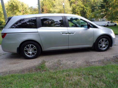 Used 2011 Honda Odyssey EX-L image 11