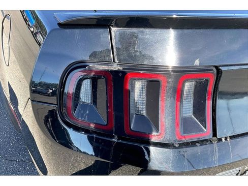 Used 2013 Ford Mustang Premium RWD image 29