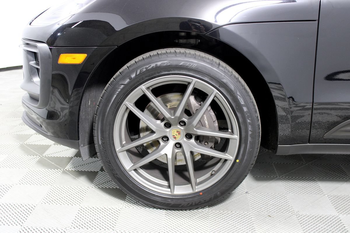 Used 2022 Porsche Macan AWD/4WD image 48