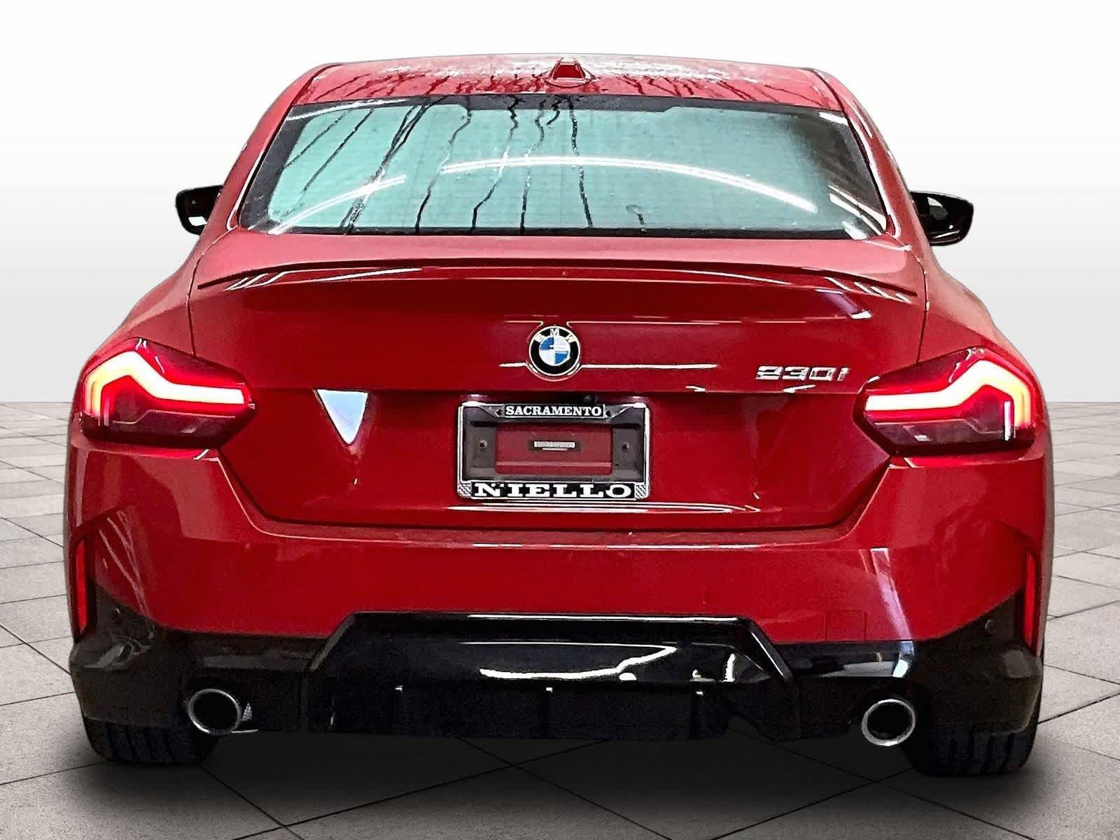 Used 2023 BMW 230i Coupe w/ M Sport Package RWD image 7