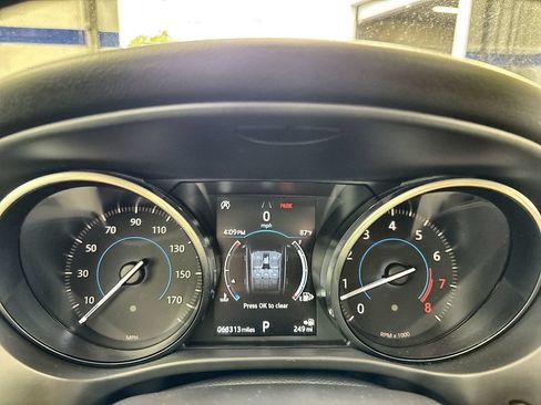 Used 2018 Jaguar F-PACE Premium AWD/4WD image 10