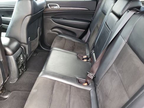 Used 2020 Jeep Grand Cherokee Altitude image 30