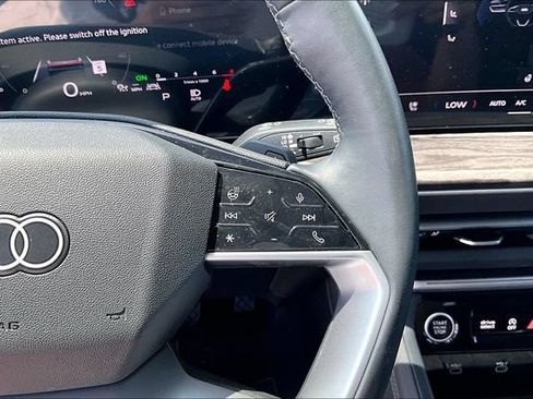 Used 2025 Audi Q5 Premium Plus w/ Premium Plus AWD/4WD image 21