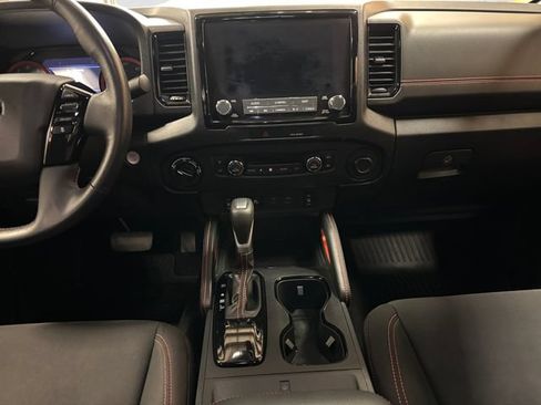 Used 2022 Nissan Frontier PRO-4X AWD/4WD image 12