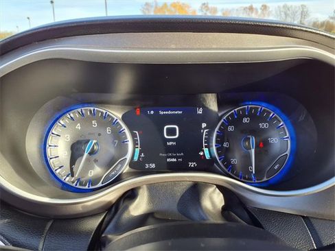 Used 2021 Chrysler Pacifica Touring-L image 67