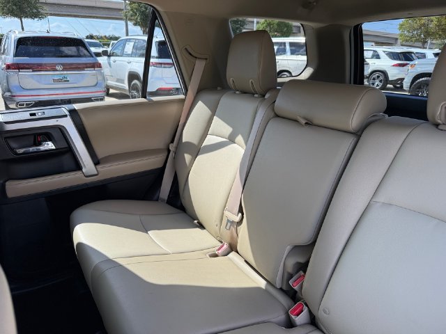 Used 2016 Toyota 4Runner SR5 Premium RWD image 28