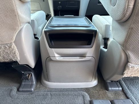 Used 2017 Toyota Sienna LE FWD image 51