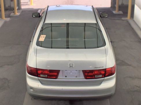 Used 2005 Honda Accord DX image 3