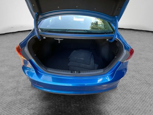 Used 2017 Hyundai Elantra Value Edition w/ Cargo Package FWD image 25