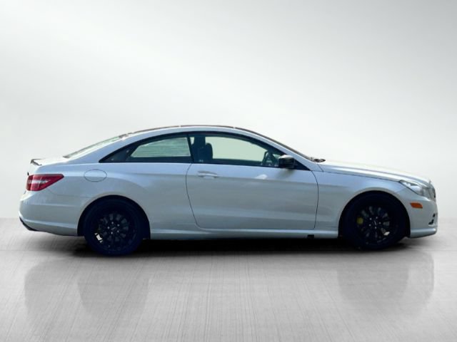 Used 2011 Mercedes-Benz E 550 Coupe image 3