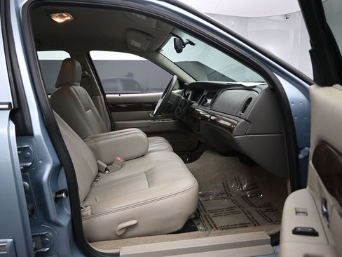 Used 2009 Mercury Grand Marquis LS RWD image 23