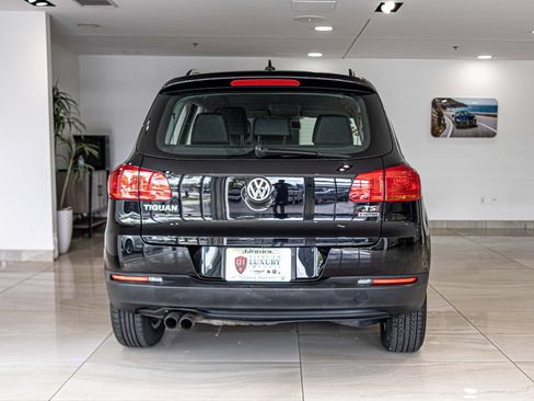 Used 2017 Volkswagen Tiguan S AWD/4WD image 13