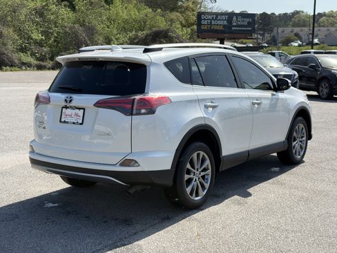 Used 2018 Toyota RAV4 Limited image 6