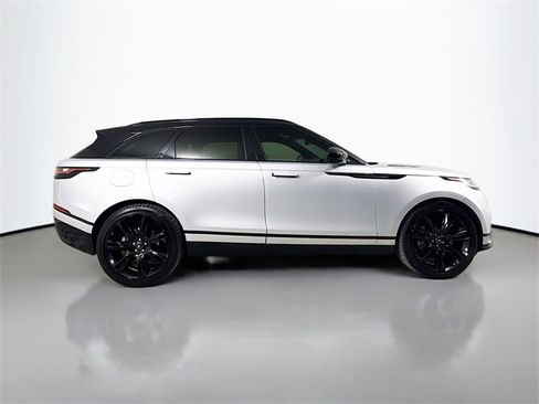 Certified 2023 Land Rover Range Rover Velar R-Dynamic S image 4